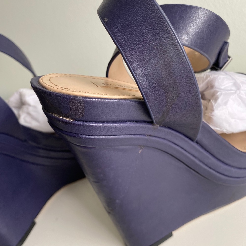 BCBGMAXAZRIA Ma-Laura Platform Wedge - Picture 5 of 5